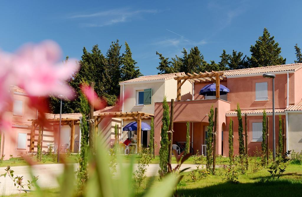 Residence Odalys Le Mas Des Alpilles Paradou Exterior photo