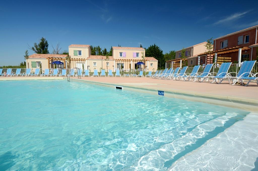 Residence Odalys Le Mas Des Alpilles Paradou Exterior photo