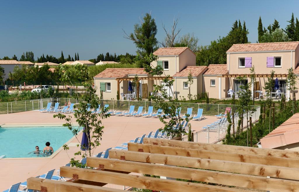 Residence Odalys Le Mas Des Alpilles Paradou Exterior photo