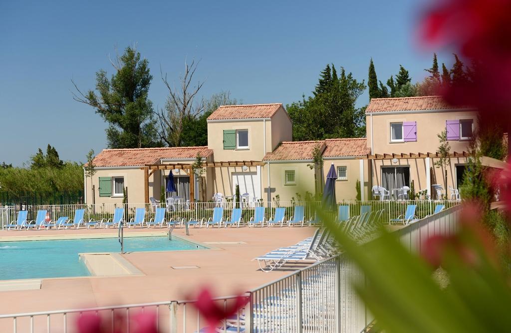 Residence Odalys Le Mas Des Alpilles Paradou Exterior photo